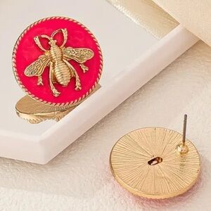 Pink Enamel Gold Tone Bee Button Earrings New